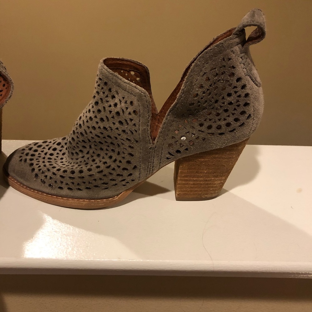 Booties - Picture 3 of 4